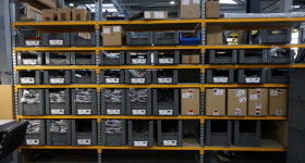 Bacs pour picking sur rack de stockage mi-lourd
							                    