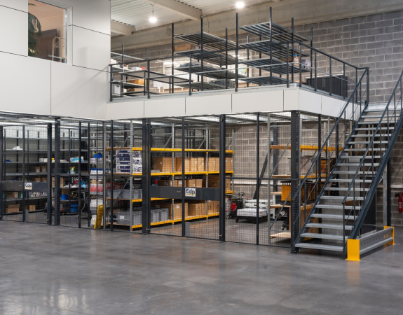 Plateforme et cloisons
				                    